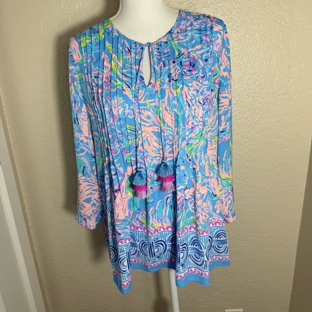 Lilly Pulitzer Marilina Tunic, All Together Now with Tassels. Size Medium Preppy